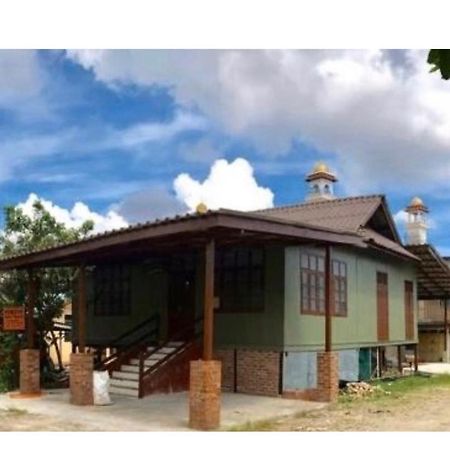 Sarah Guesthouse Kuala Terengganu Eksteriør bilde